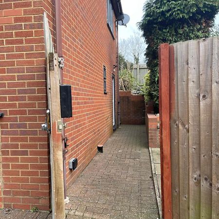 Brook House Annex Ipswich Exterior foto
